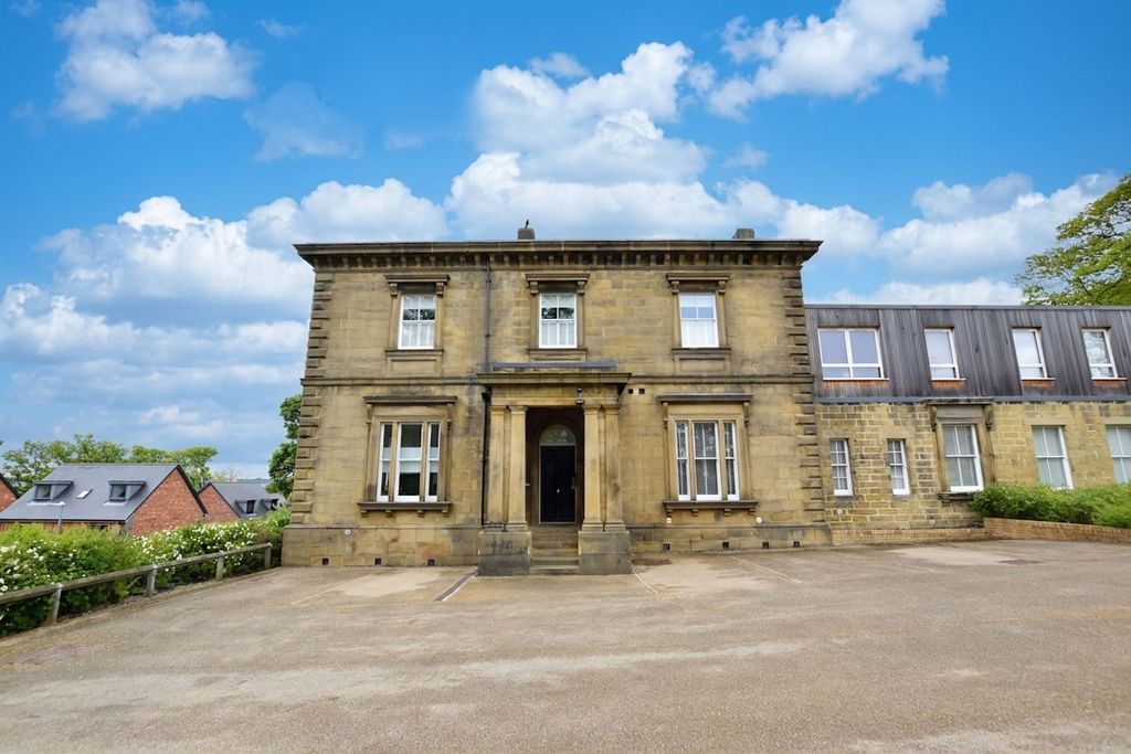Property photo 1 of 10 External