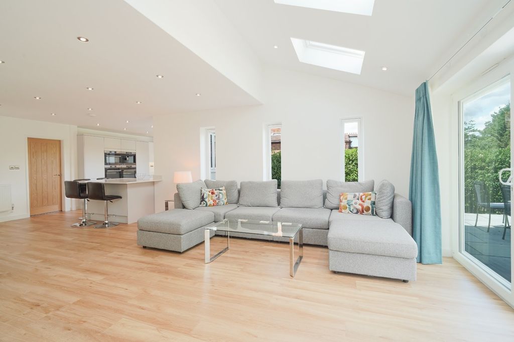 Property photo 3 of 35 Picture No. 54