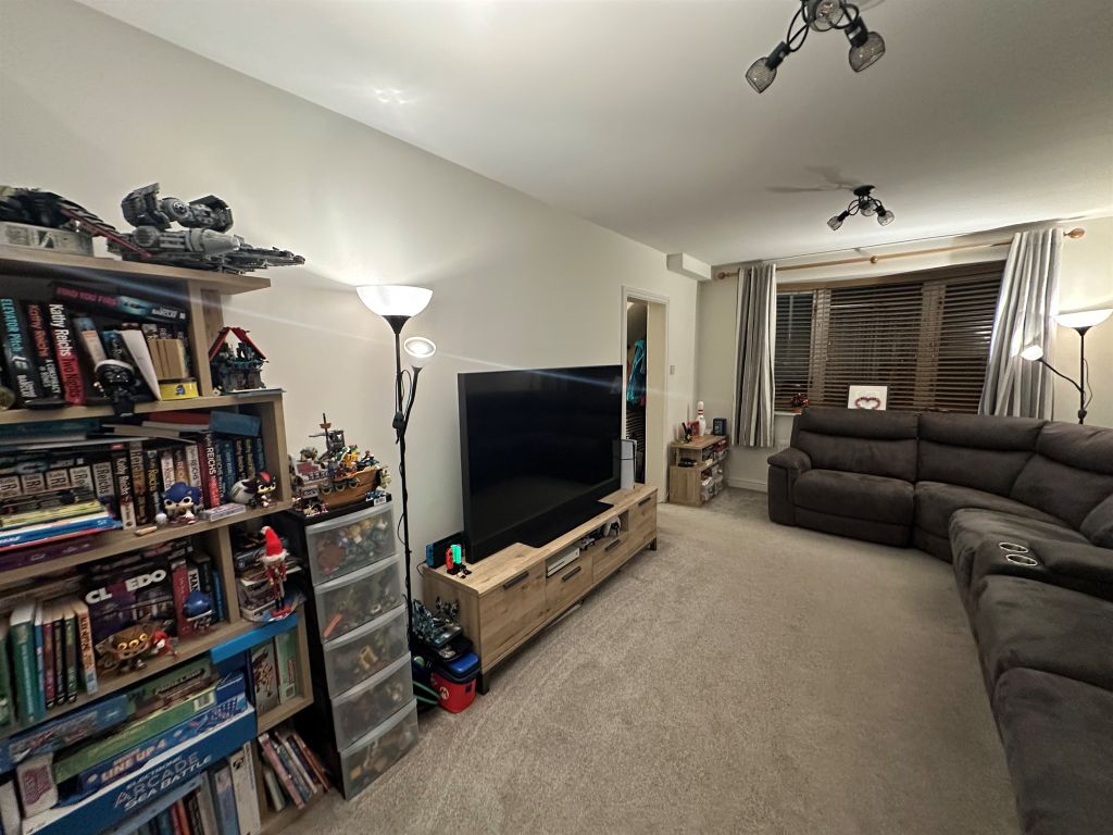 Property photo 2 of 12