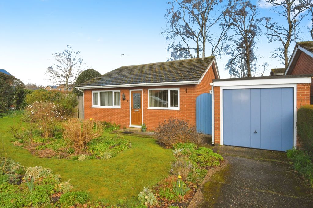 Property photo 1 of 12 Outside