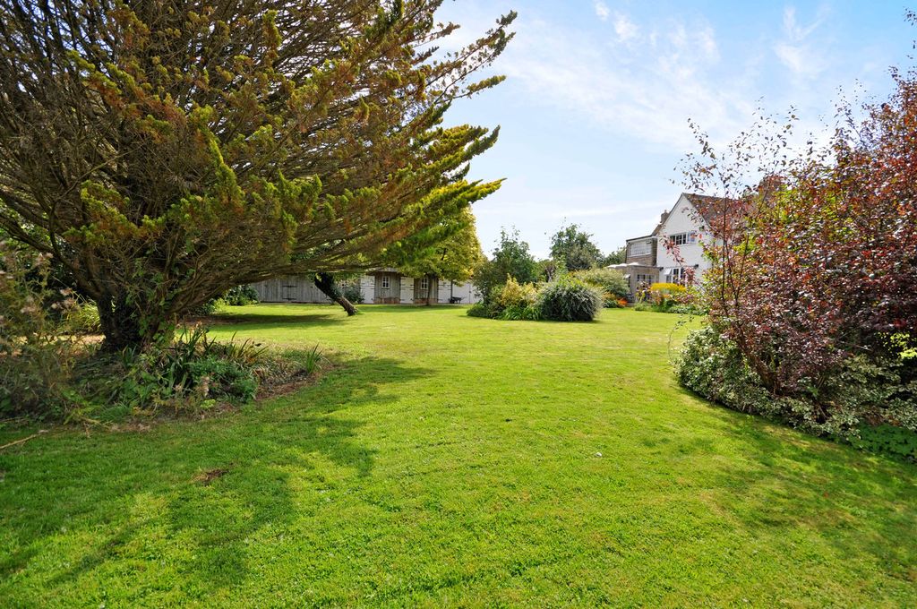 Property photo 3 of 21