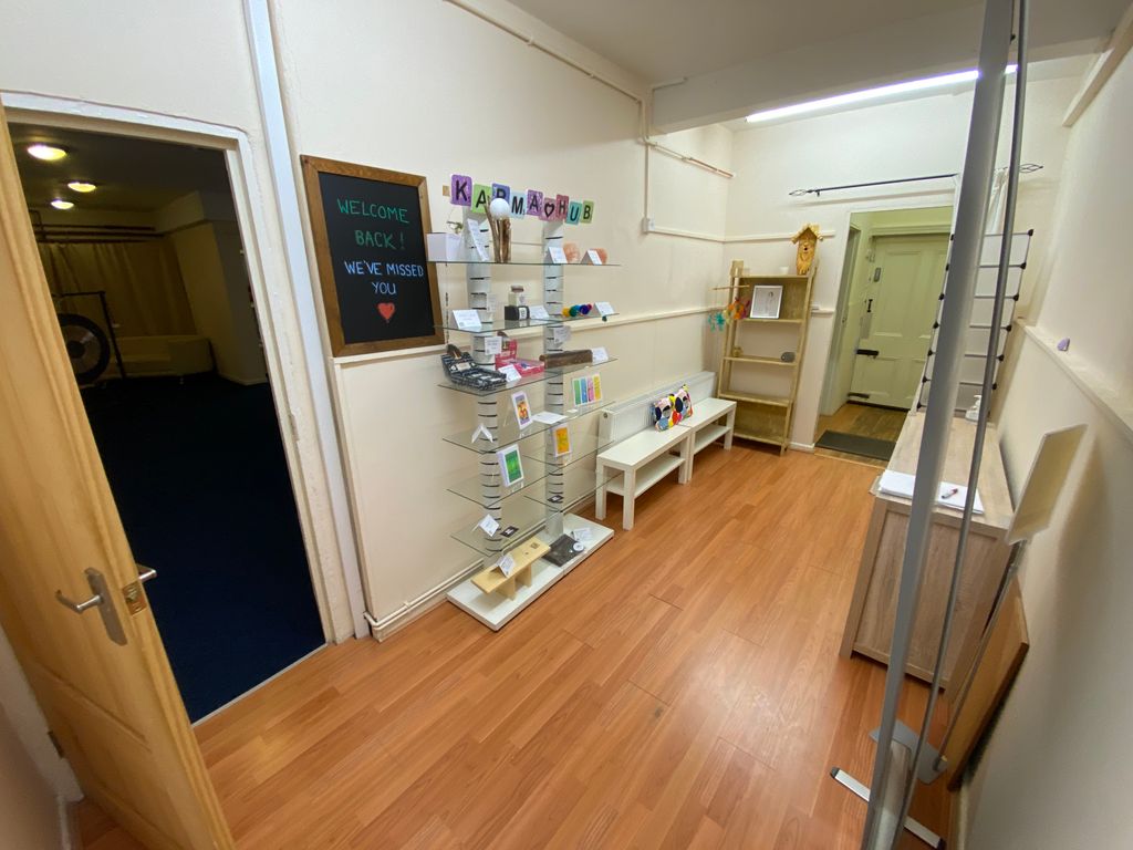 Property photo 2 of 10 Waiting Area