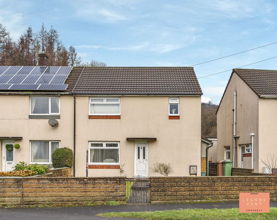 Property photo 1 of 32