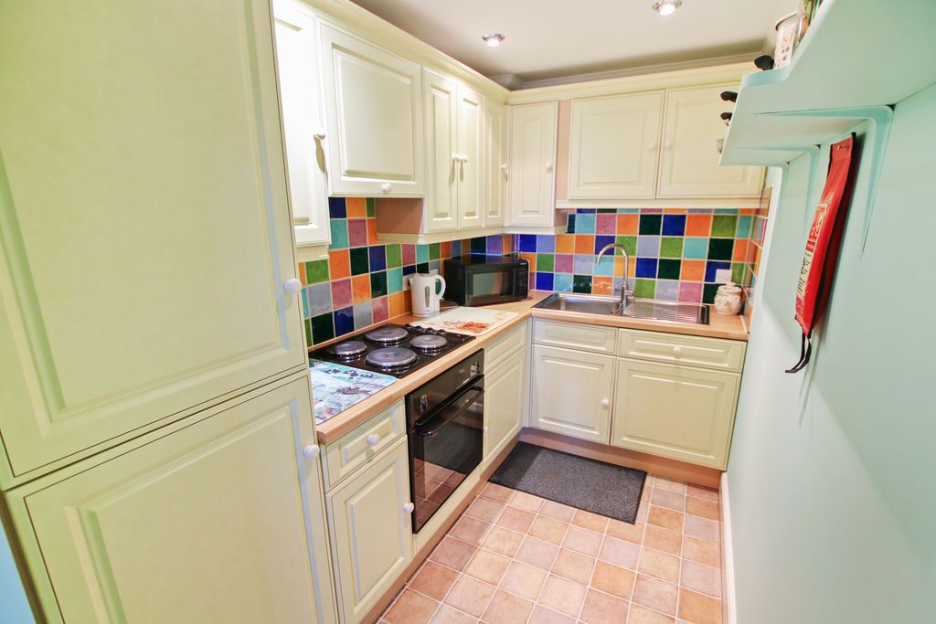Property photo 3 of 23 Photo 18