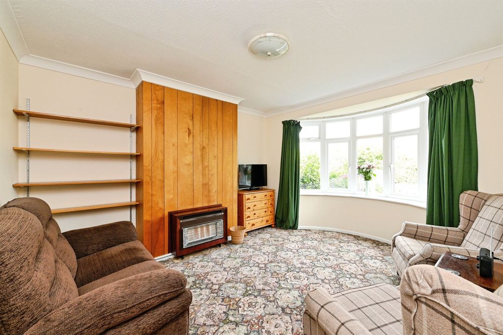 Property photo 2 of 19