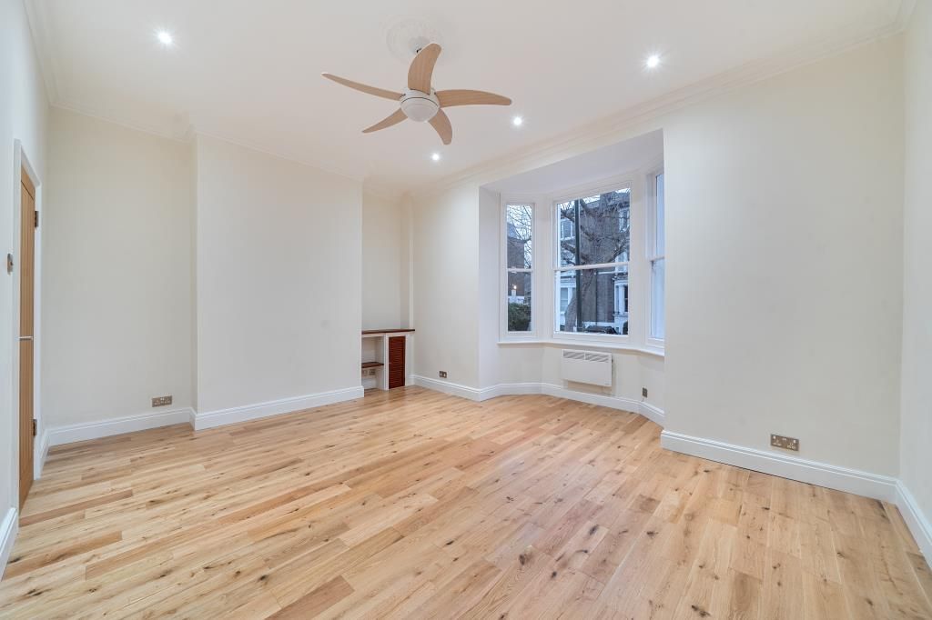 Property photo 1 of 14 Reception