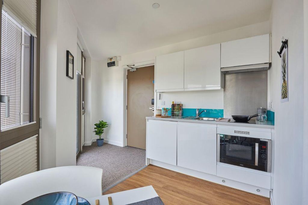 Property photo 1 of 8 New Image