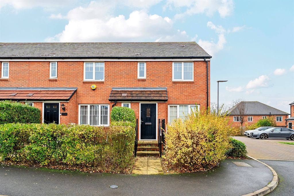 Property photo 1 of 12