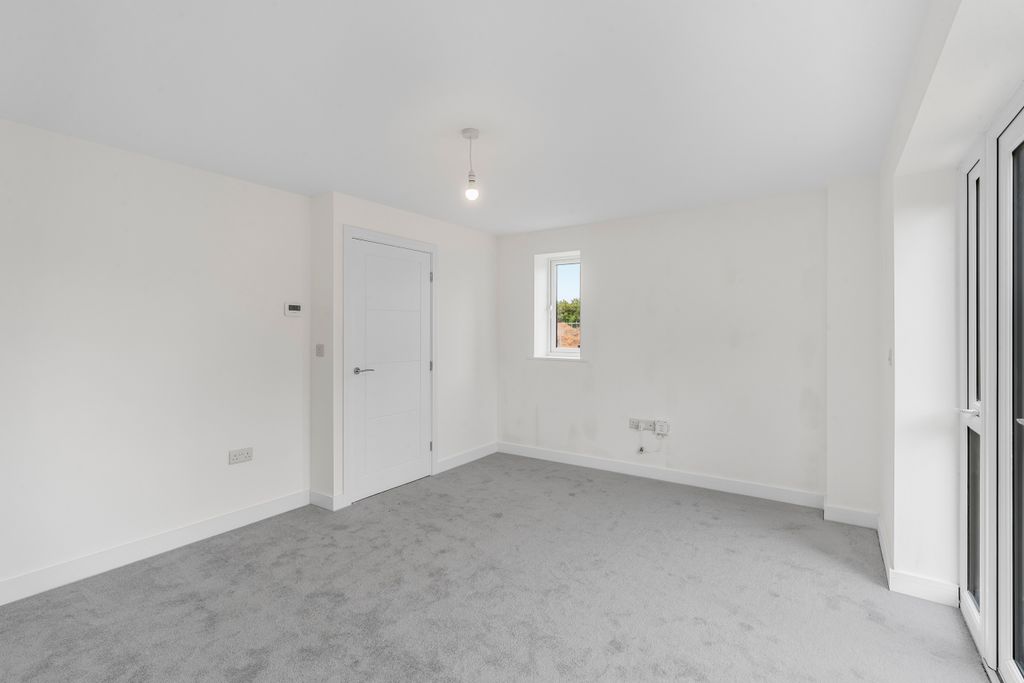 Property photo 2 of 13 Lounge 2