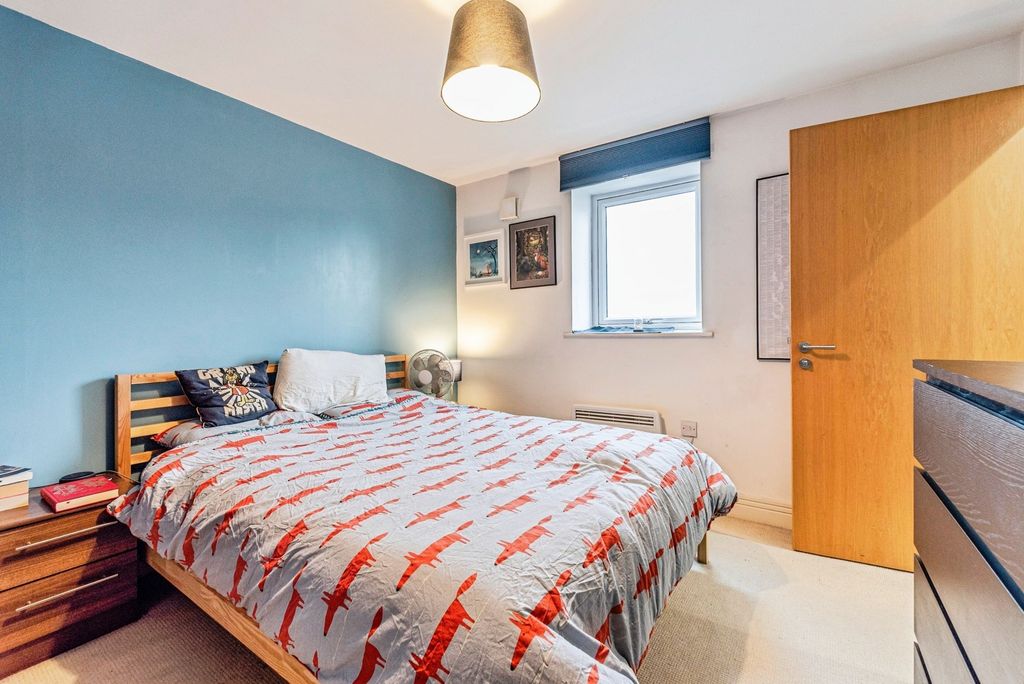 Property photo 3 of 18