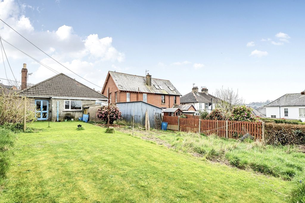 Property photo 2 of 17 2 - Picture No. 22