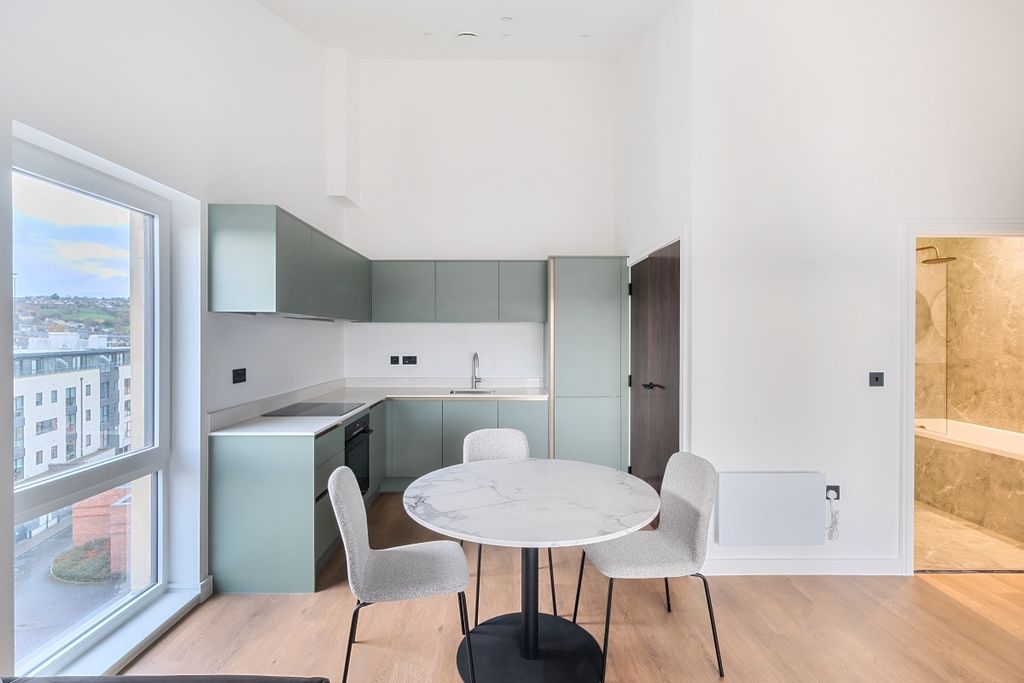 Property photo 1 of 12 1386790 (8)