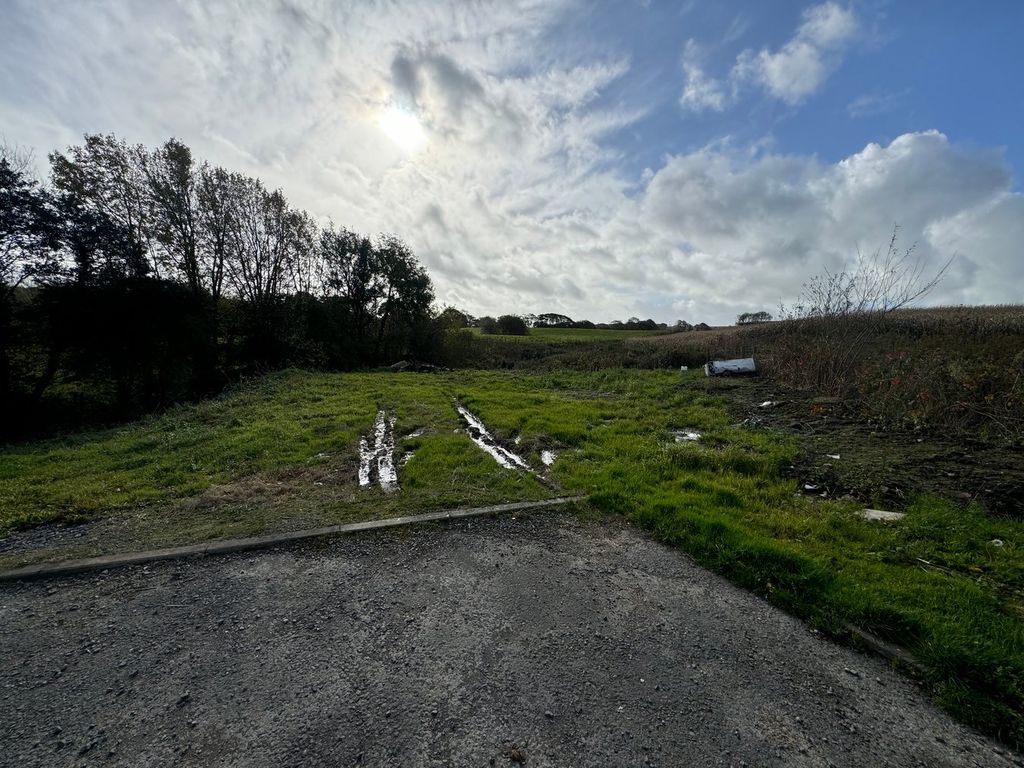 Property photo 3 of 3