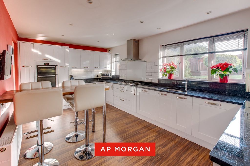 Property photo 3 of 20 Picture No. 08