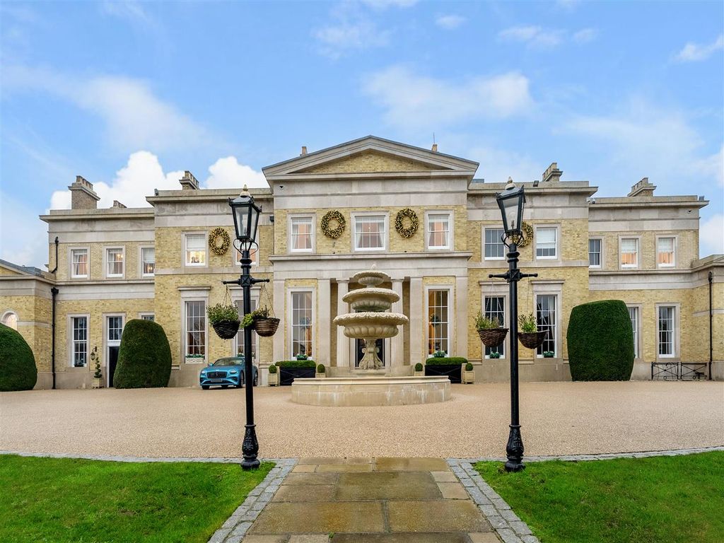 Property photo 3 of 40