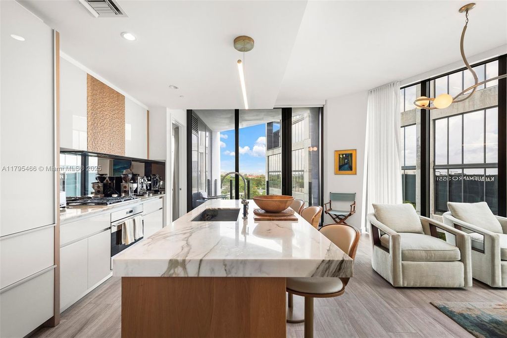 Property photo 3 of 7 <Alttext/>