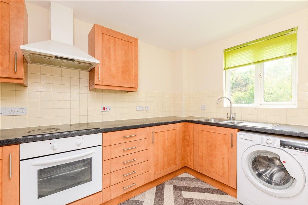 Property photo 1 of 9 Kitchen