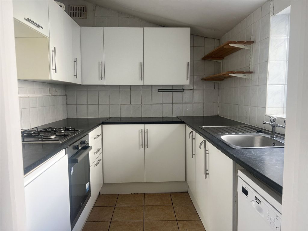 Property photo 3 of 21 Picture No. 45