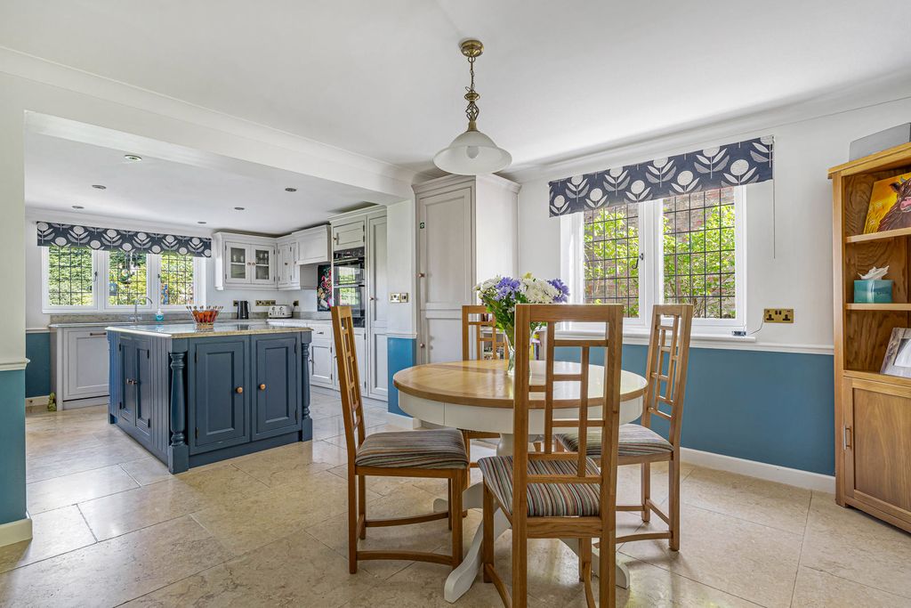 Property photo 3 of 26 Kitchen Dining