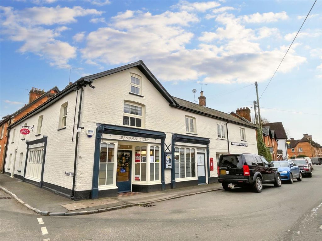 Property photo 1 of 7 Front