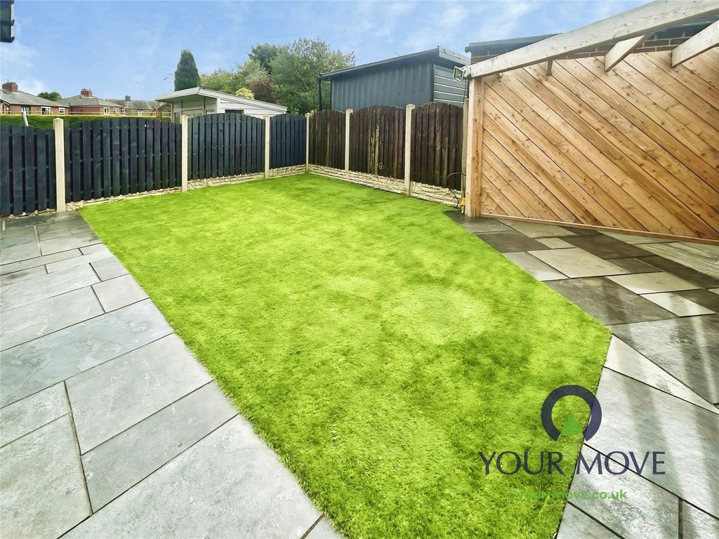 Property photo 3 of 17 External