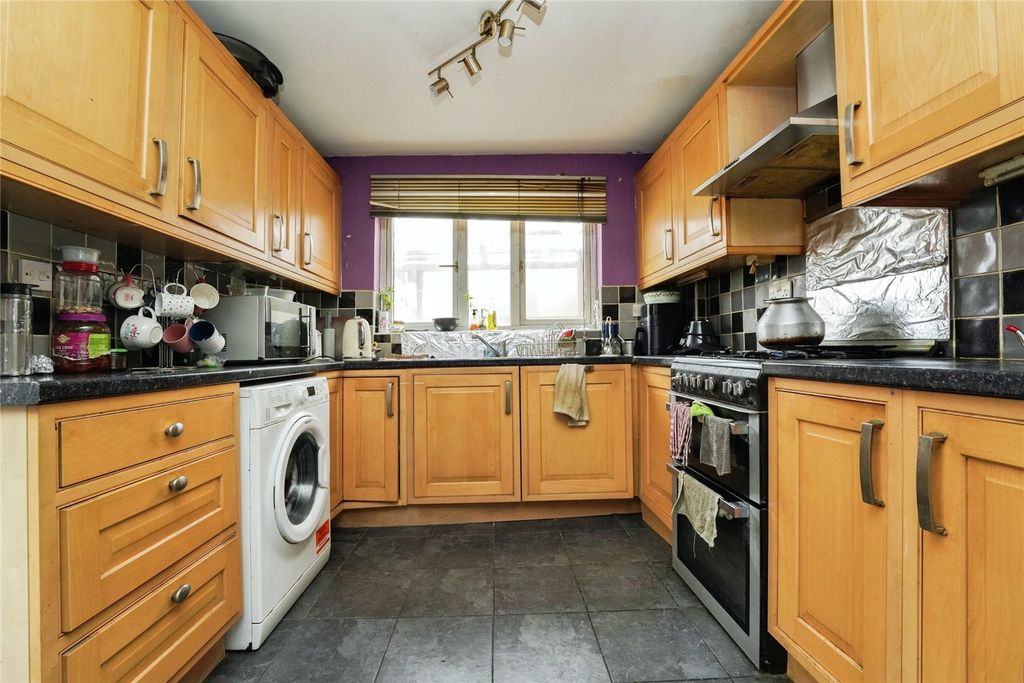 Property photo 2 of 15 Kitchen