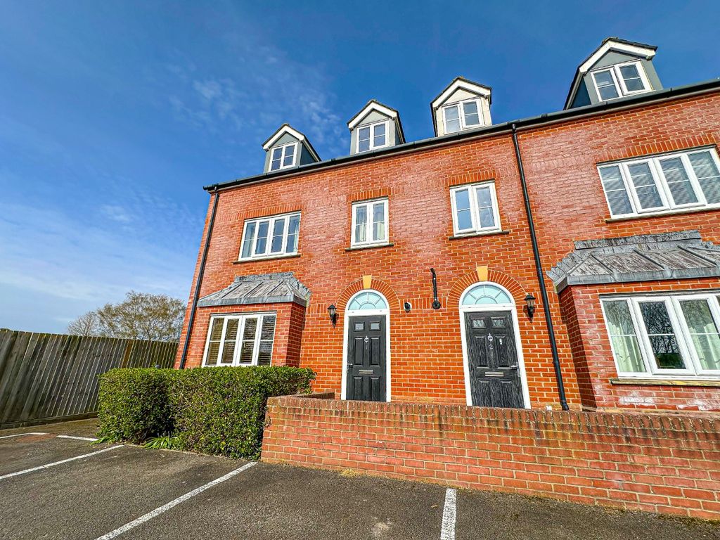 Property photo 1 of 17 4825030