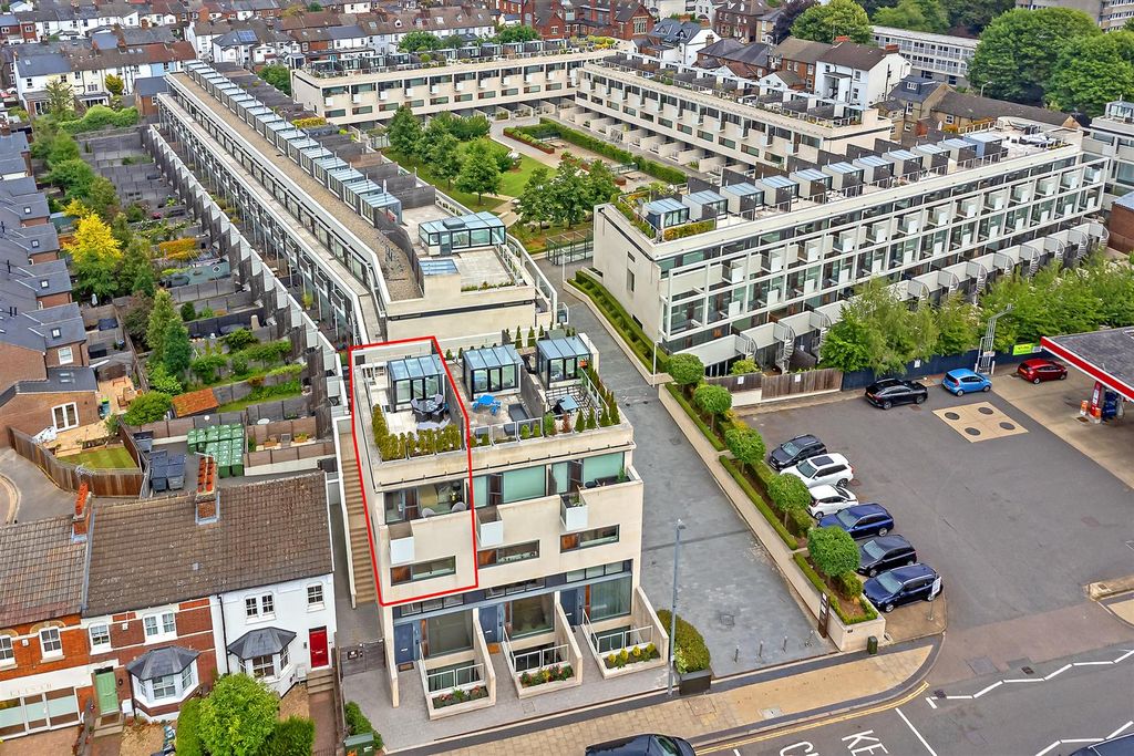 Property photo 1 of 29 95Londonroad-2.Jpg