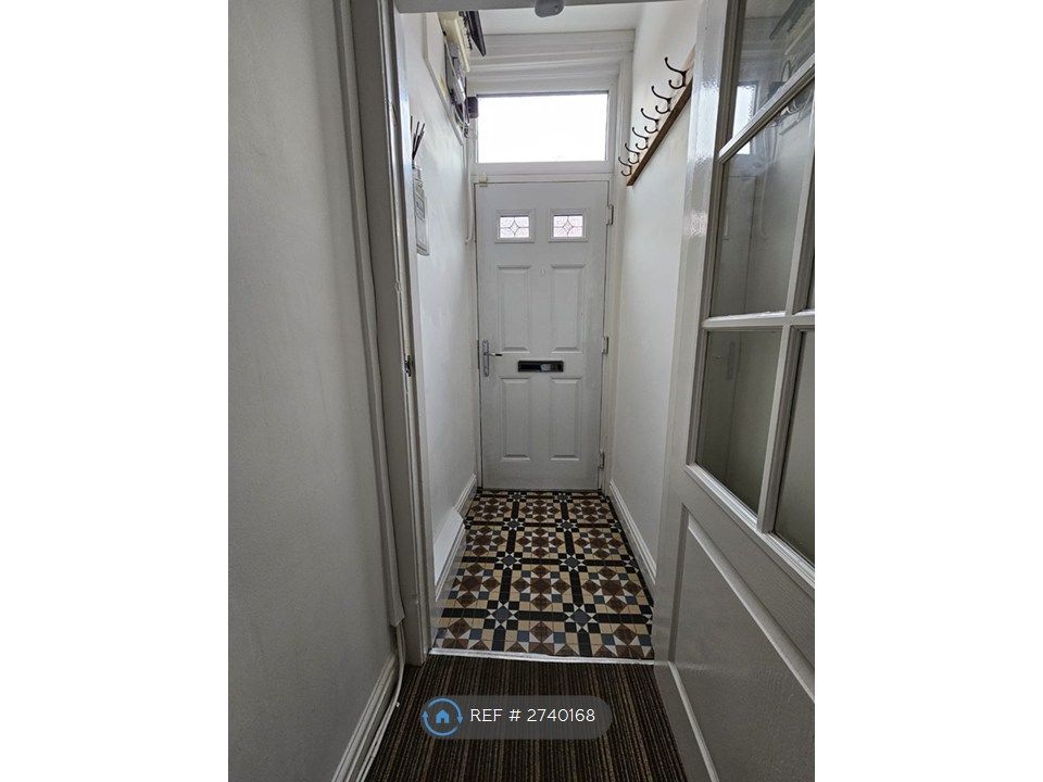 Property photo 3 of 16 Entrance