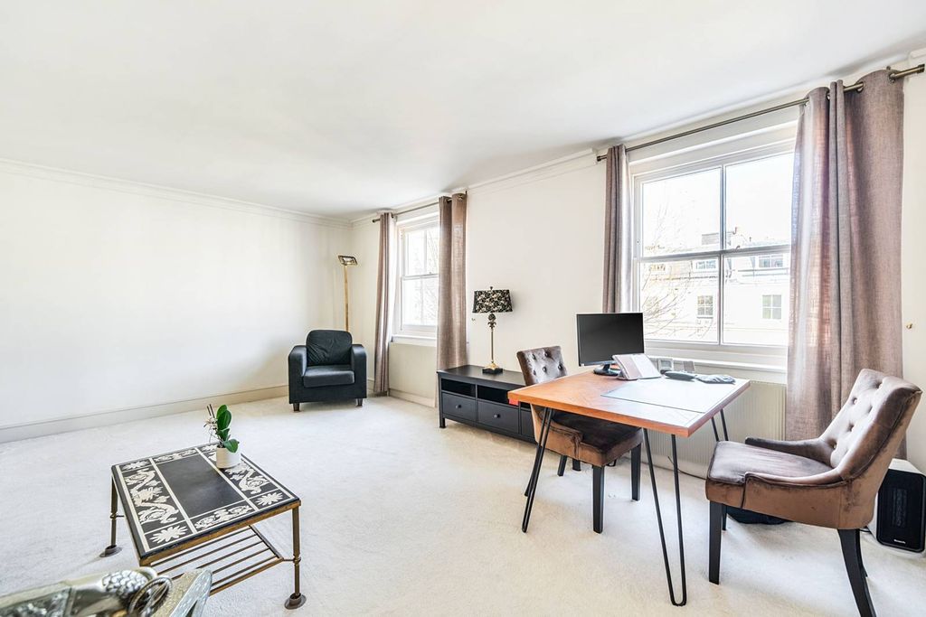 Property photo 3 of 6