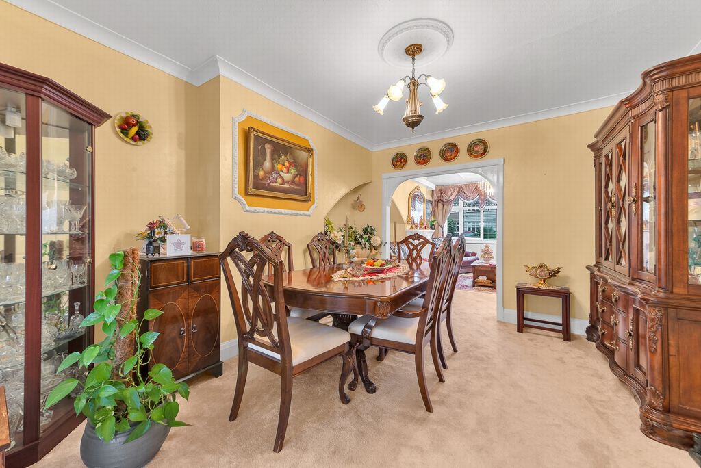 Property photo 3 of 16 Photo 7