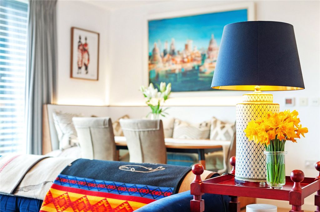 Property photo 3 of 16 Reception