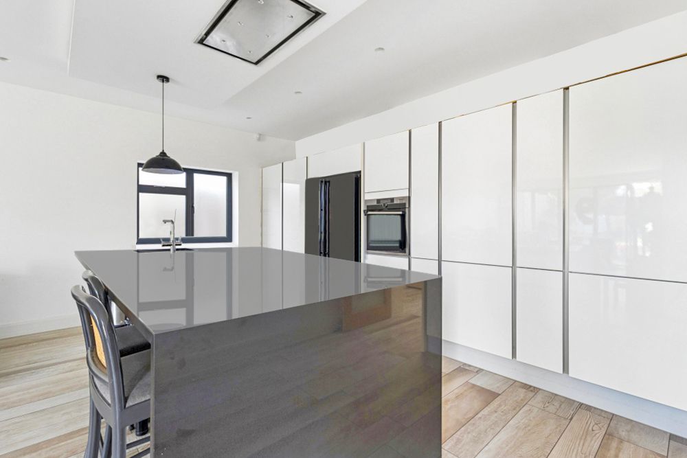 Property photo 3 of 11