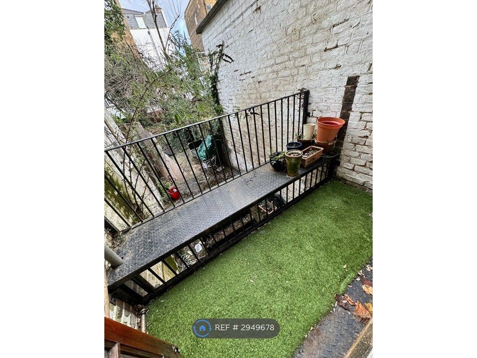 Property photo 1 of 24 Balcony