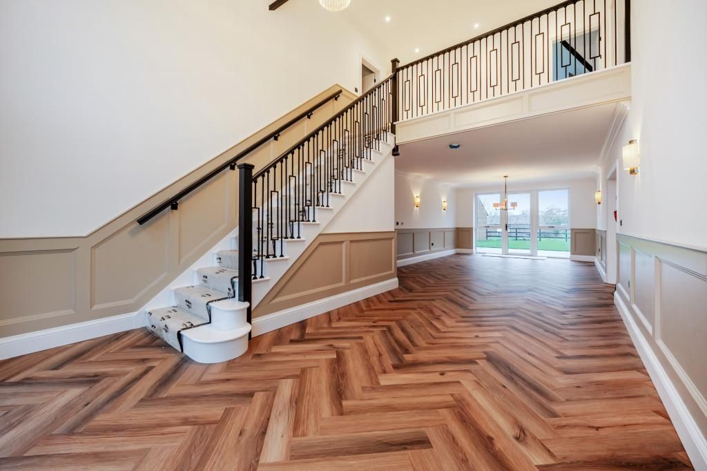 Property photo 3 of 39 Entrance Hall And Dining Room