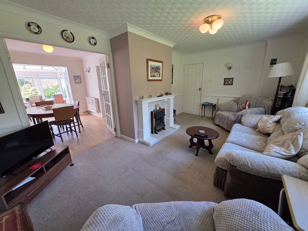 Property photo 2 of 23