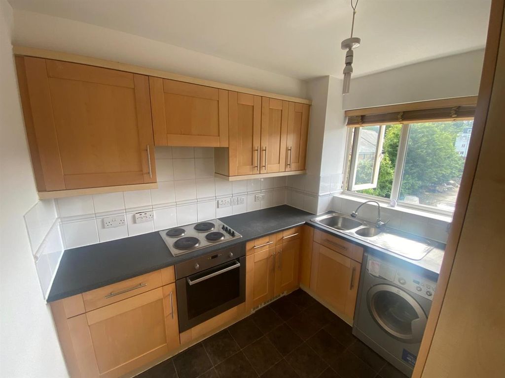 Property photo 3 of 10 1000184244.Jpg