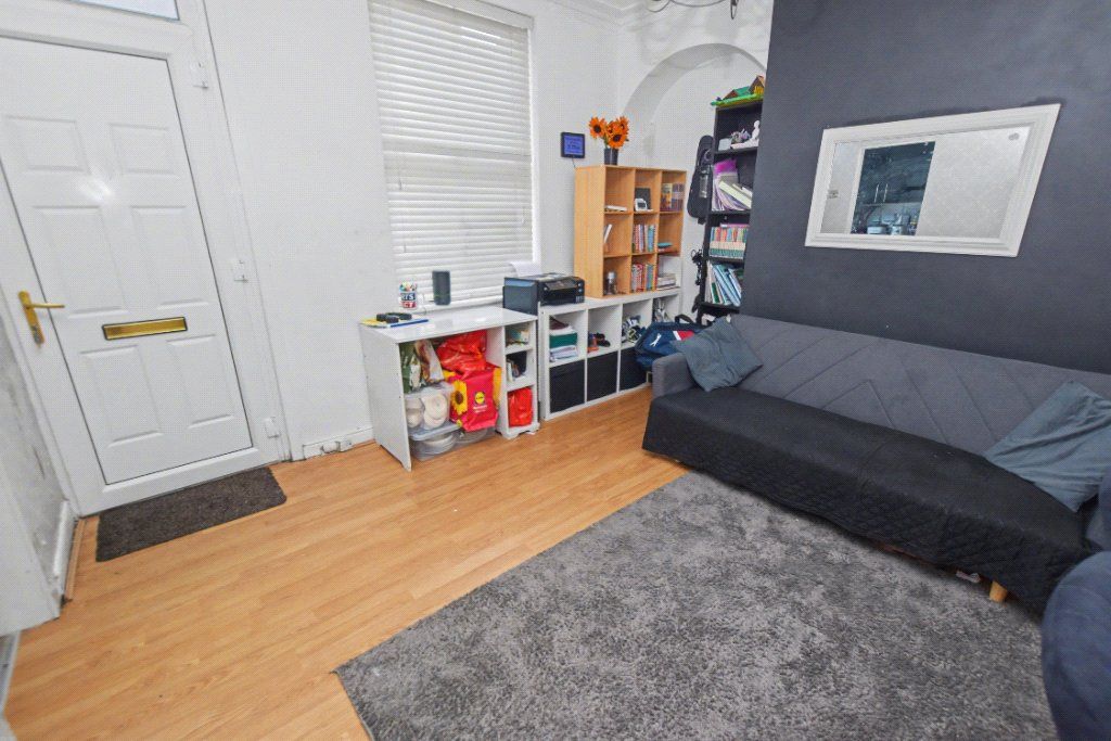 Property photo 2 of 10 Picture No. 07