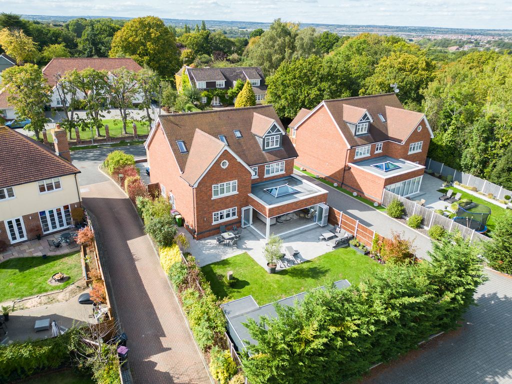 Property photo 1 of 49