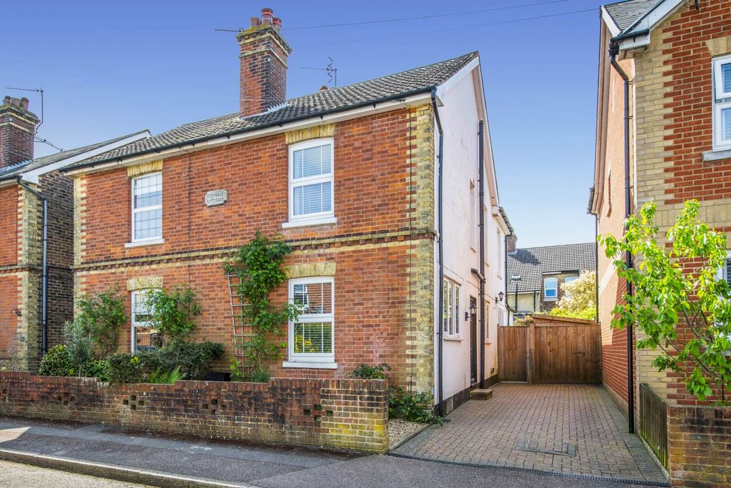 Property photo 1 of 18