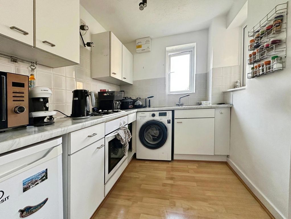 Property photo 3 of 13 Pbox-Img.Jpg