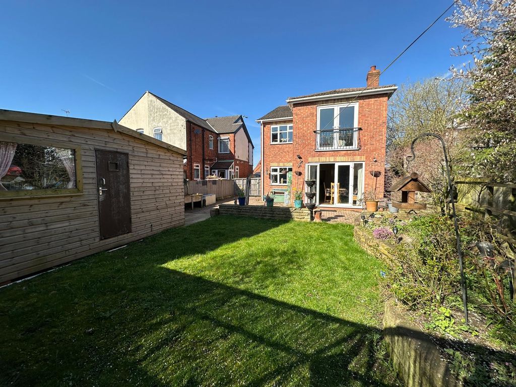 Property photo 2 of 19 External