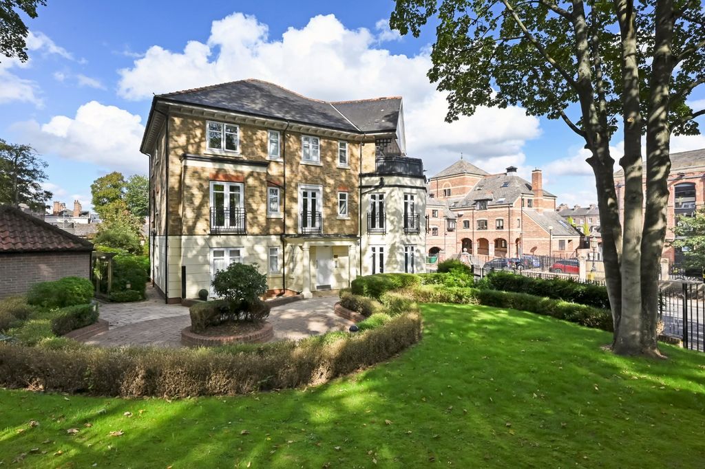 Property photo 1 of 11 Picture 1