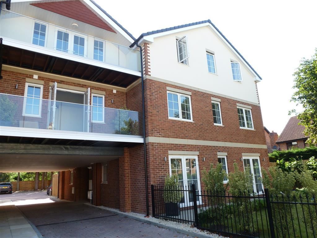 Property photo 1 of 8 Exterior