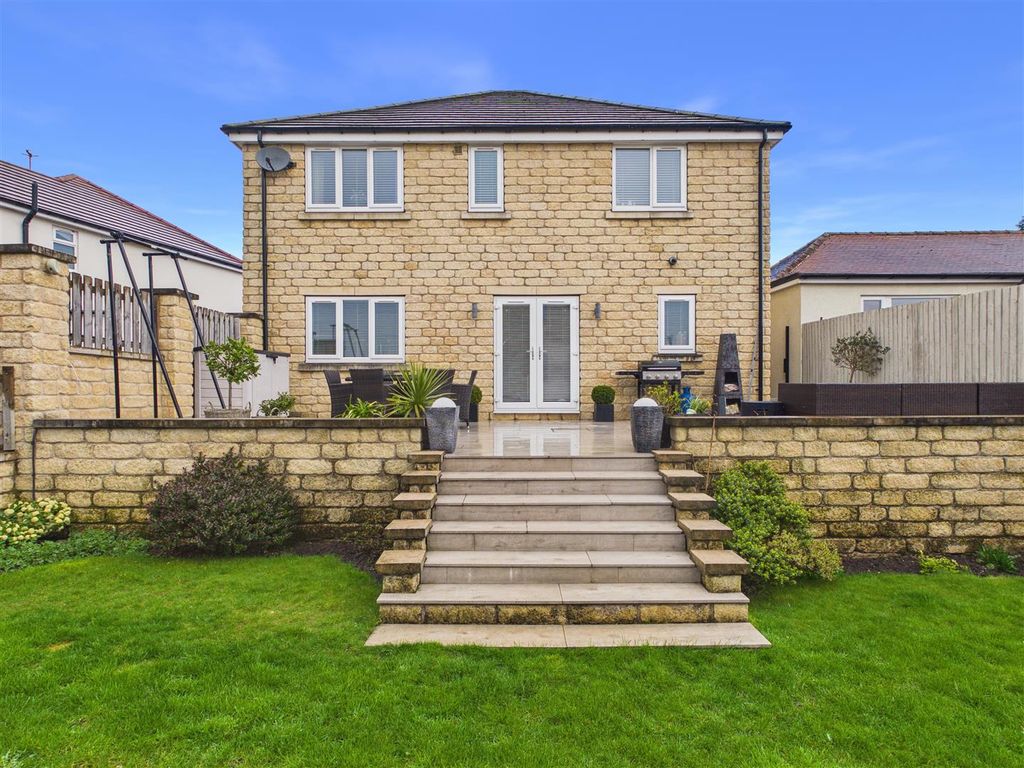 Property photo 2 of 25 Cam05476G0-Pr0150-Still007.Jpg