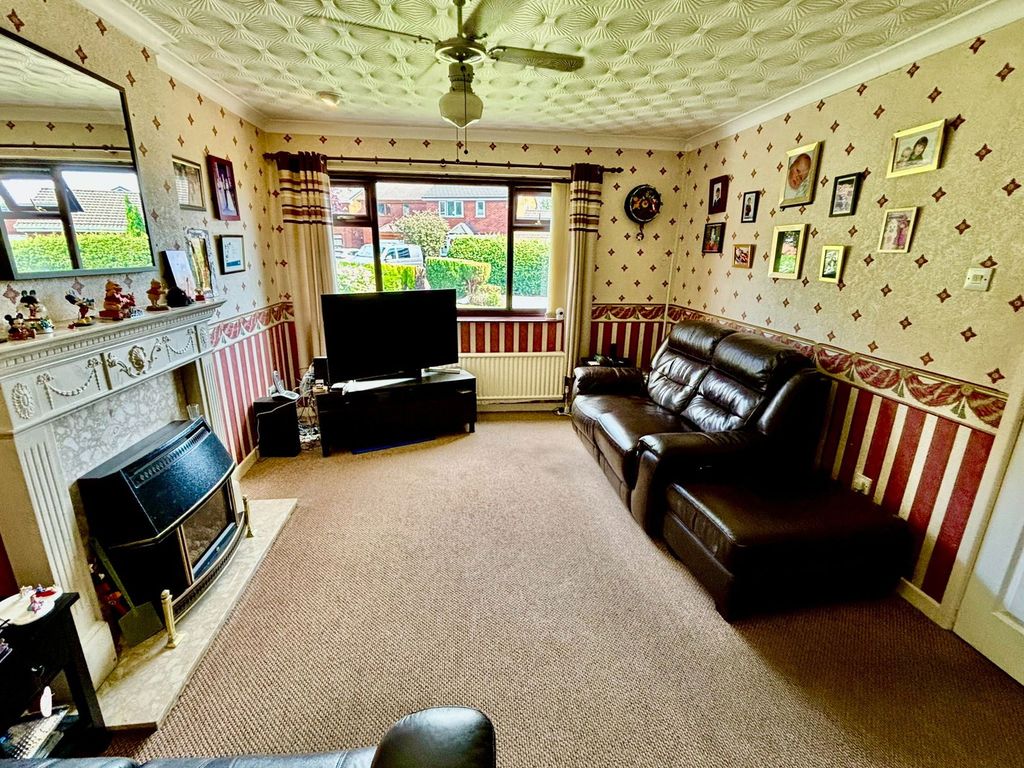 Property photo 3 of 22