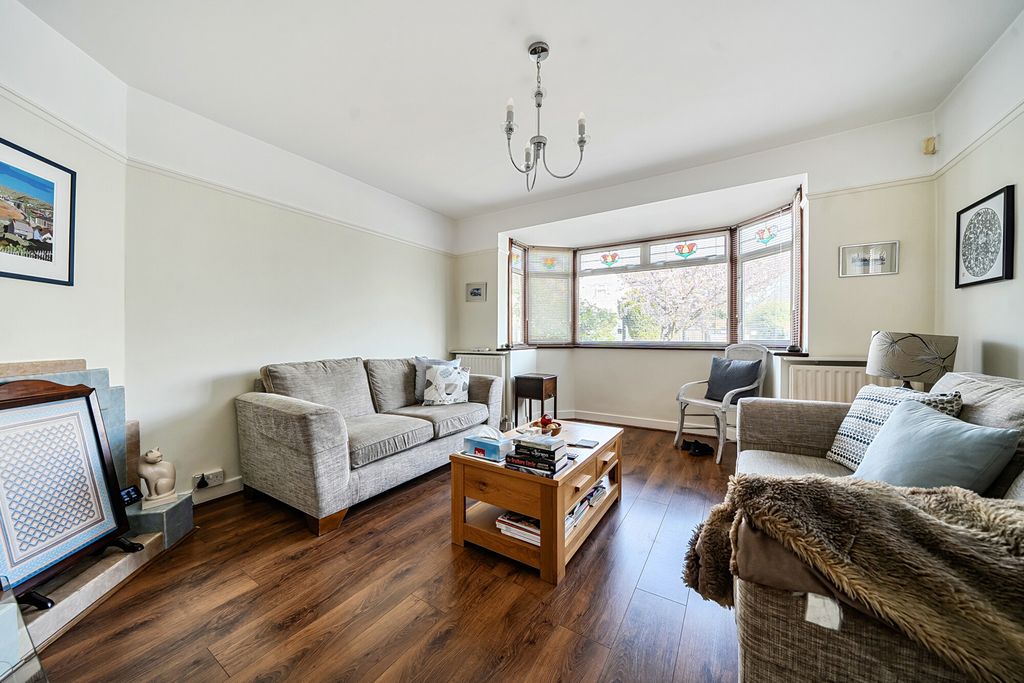 Property photo 2 of 22 Reception