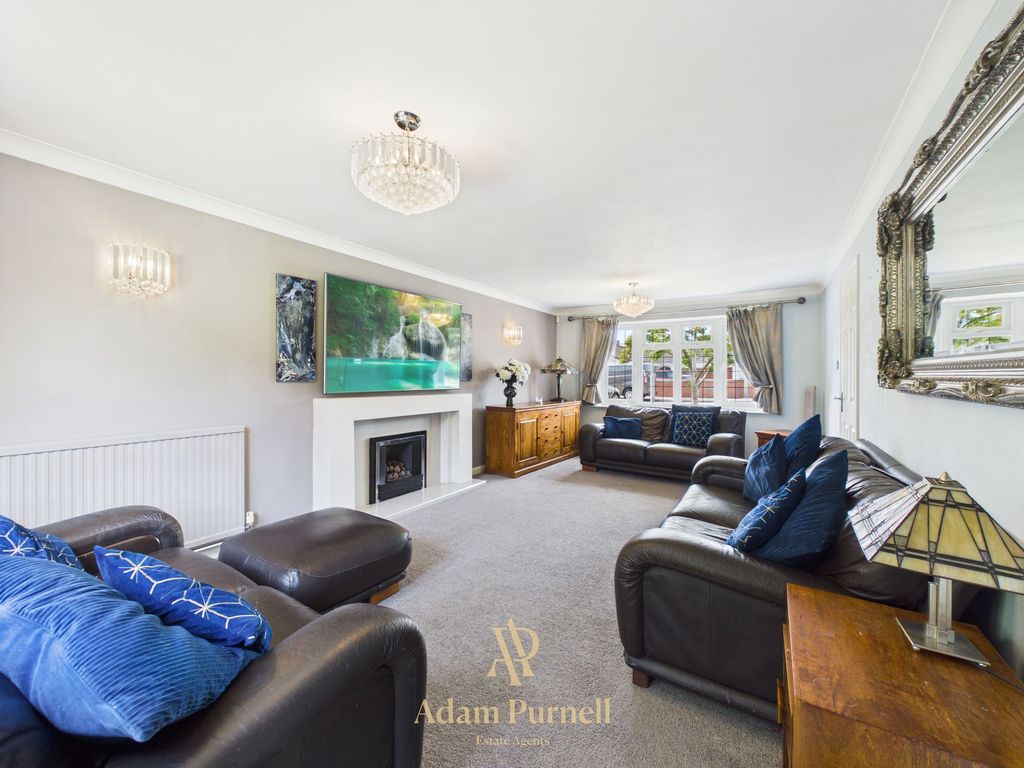 Property photo 3 of 34