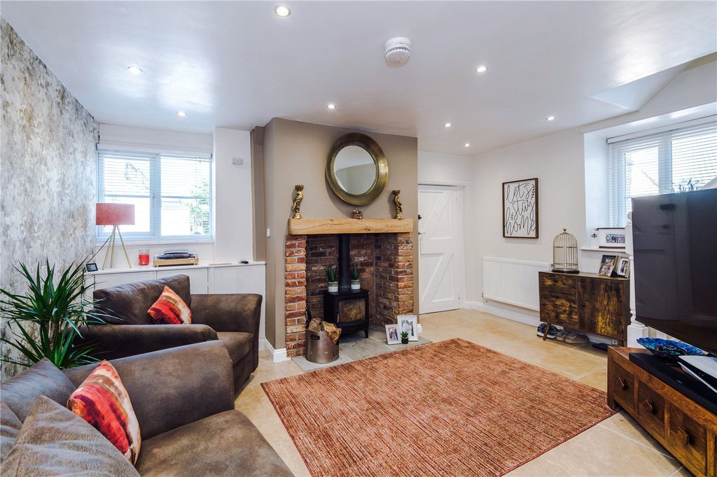 Property photo 2 of 38 Picture No. 41