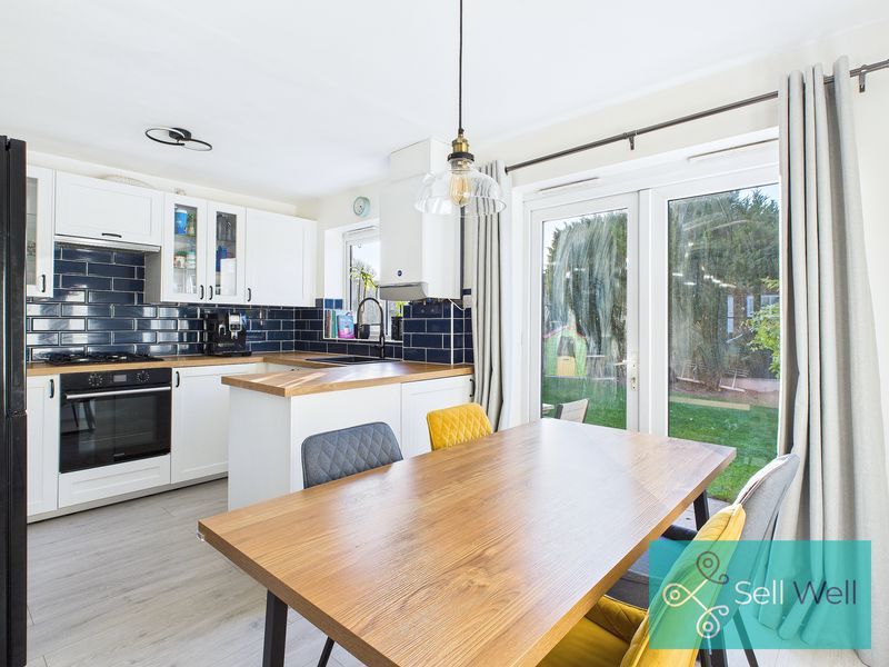 Property photo 2 of 21 Kitchen/Diner